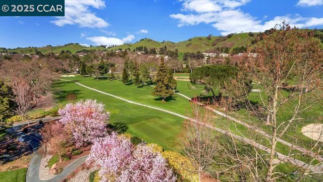 1617 Ptarmigan Dr, Walnut Creek CA: https://media.crmls.org/mediaz/9793e57b-36bc-4943-b9ad-91a3465db572.jpg