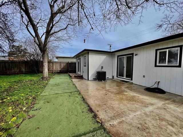 2847 Avon, Concord CA: https://media.crmls.org/mediaz/97947c66-d64a-46b5-abb7-6484b780e5c5.jpg