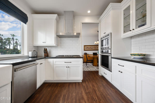 380 S Orange Grove Boulevard, Pasadena CA: https://media.crmls.org/mediaz/9794997b-ccd9-46bb-9916-54d6b566f360.jpg