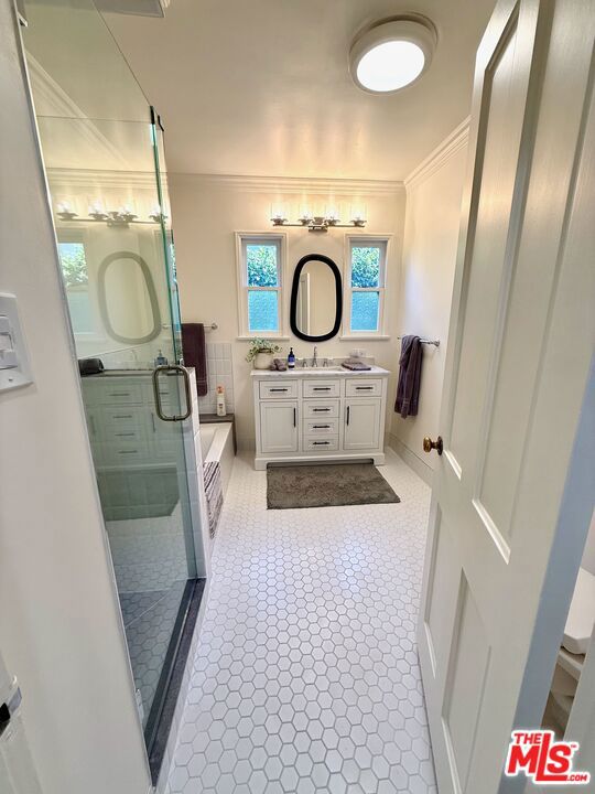 13109 Valley Vista Boulevard, Studio City CA: https://media.crmls.org/mediaz/97957570-6852-45f4-b4de-f38e5322e438.jpg