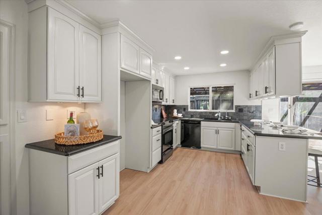 692 Hathaway Court, San Jose CA: https://media.crmls.org/mediaz/97961fd0-7146-4435-bd10-74ef76f6bcef.jpg