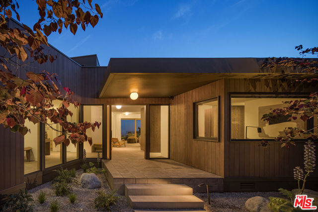 1849 Rising Glen Road, Los Angeles CA: https://media.crmls.org/mediaz/97965da9-6065-43cf-b249-db789c868ab4.jpg