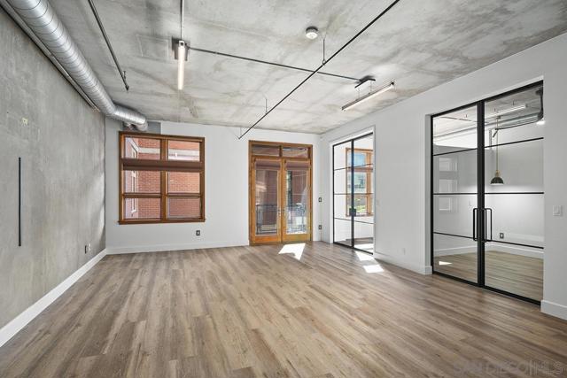 877 Island Avenue, San Diego CA: https://media.crmls.org/mediaz/9796ce85-bd05-4b73-9a0d-547042ff75f6.jpg