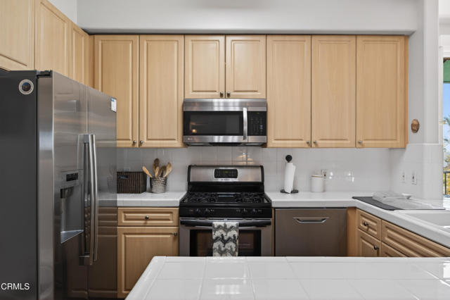 Detail Gallery Image 5 of 33 For 436 Poli St #313,  Ventura,  CA 93001 - 2 Beds | 2 Baths