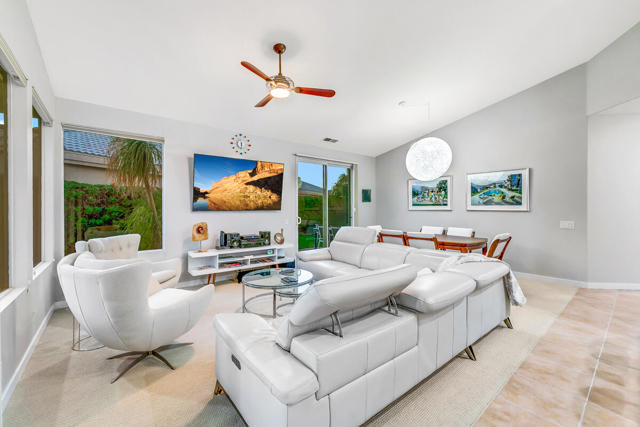 67361 N Laguna Drive, Cathedral City CA: https://media.crmls.org/mediaz/979740ce-f0c8-4233-94d5-874394a22262.jpg