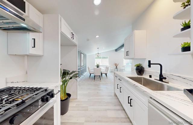 873 Towne Street, Costa Mesa CA: https://media.crmls.org/mediaz/97977c07-2d9e-4592-9d9c-0ac458aaaa2e.jpg