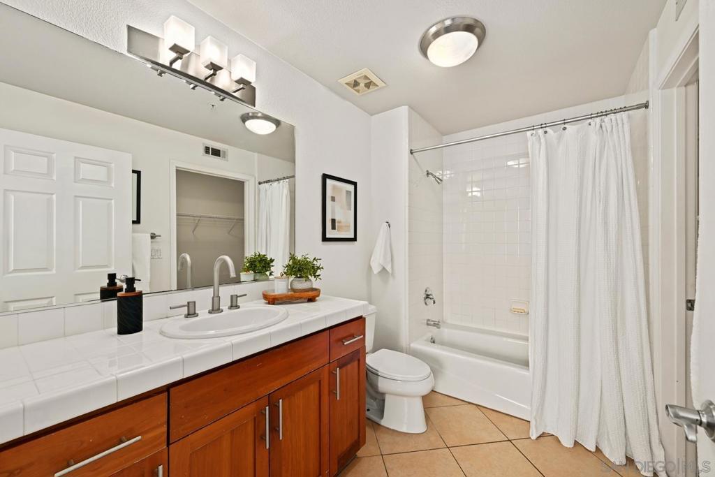 330 J St. - photo 15