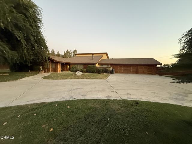 16745 Stephenie Street, Bakersfield CA: https://media.crmls.org/mediaz/9797e7e9-9140-4f4e-933e-87849f1c5d32.jpg