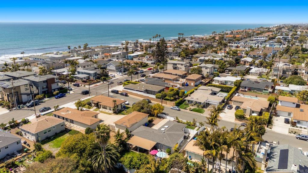 251 Redwood Avenue
