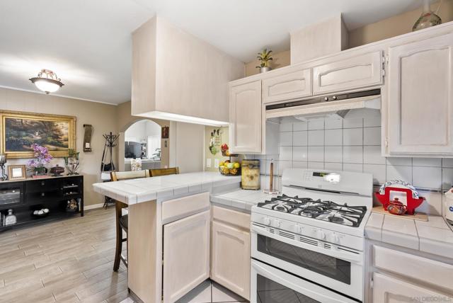 770 Kedzie Ave, San Diego CA: https://media.crmls.org/mediaz/9798b634-fe06-4633-b954-0e2605fa0812.jpg