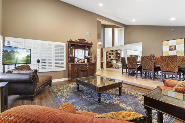 Detail Gallery Image 7 of 49 For 6228 Watertree Ct, Agoura Hills_2,  CA 91301 - 4 Beds | 3 Baths