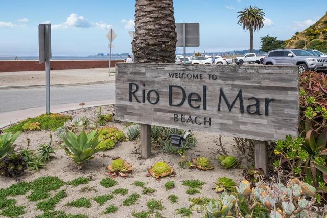 130 Hainline Road, Aptos CA: https://media.crmls.org/mediaz/979b06b8-c5ee-4449-b756-c0709a5898f3.jpg