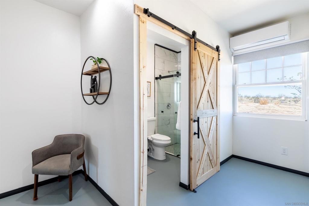 MLS #250043489SD image #23