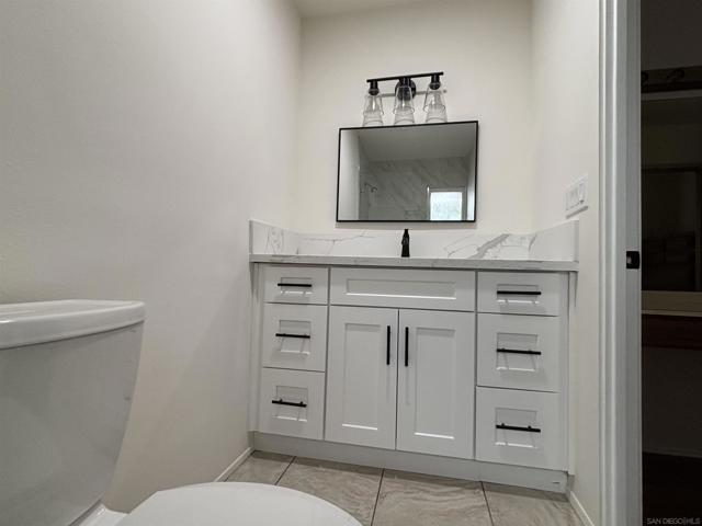 2566 Los Cerritos Ln, Fallbrook CA: https://media.crmls.org/mediaz/979b8630-bdf6-45a3-a8a0-ae0e4c97b7c4.jpg