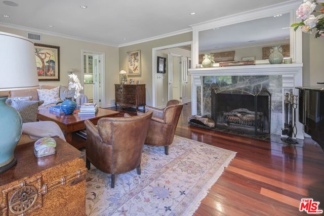 2660 Carman Crest Drive, Los Angeles CA: https://media.crmls.org/mediaz/979d31db-1ac9-4931-970a-1c8785b48786.jpg
