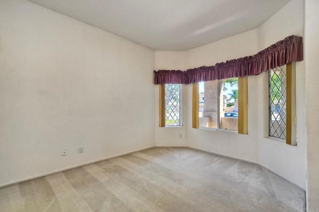 Detail Gallery Image 11 of 34 For 1789 Clydesdale Ct, Oceanside,  CA 92057 - 3 Beds | 2 Baths