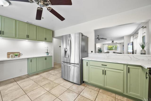 Detail Gallery Image 15 of 37 For 809 Buchanan St, Escondido,  CA 92027 - 3 Beds | 2 Baths