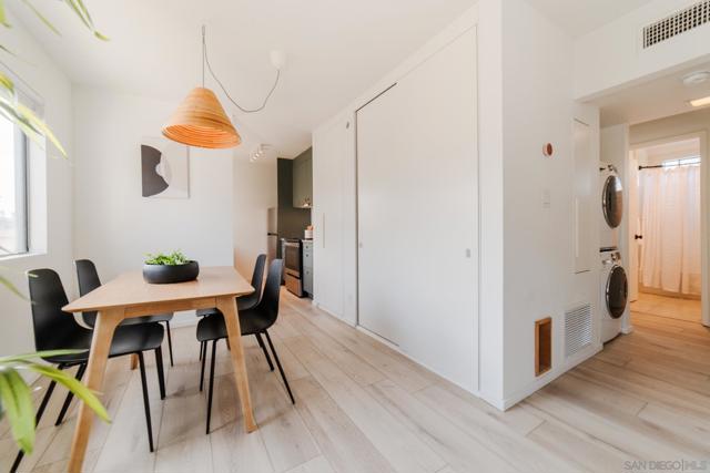 3958 Louisiana St, San Diego CA: https://media.crmls.org/mediaz/979e59b3-7af9-4e4a-937f-50e9fd73a843.jpg