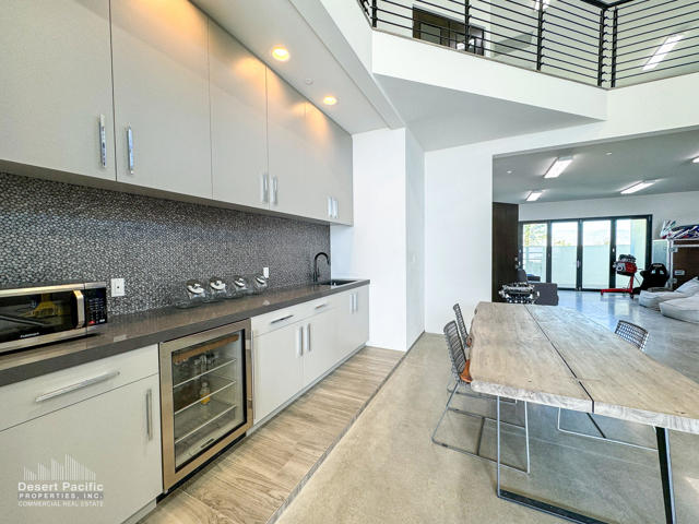 61680 Fullerton Dr, Thermal CA: https://media.crmls.org/mediaz/979e9349-3701-4dab-9be6-855bda5905fb.jpg