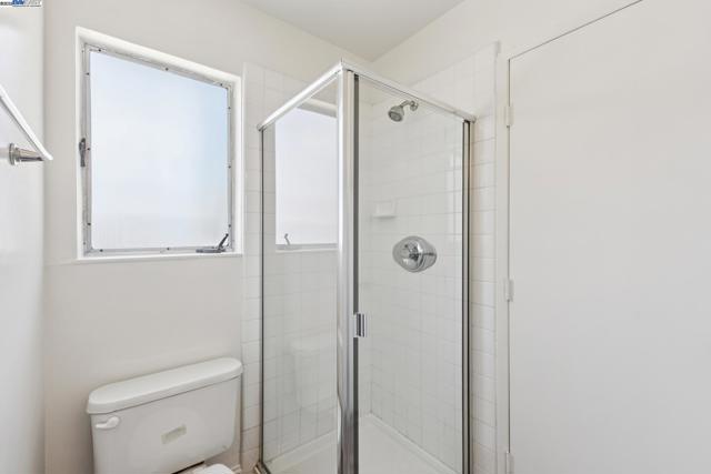 916 El Caminito, Livermore CA: https://media.crmls.org/mediaz/97a091d4-a2fc-4cc6-9eb3-916b0b97c423.jpg