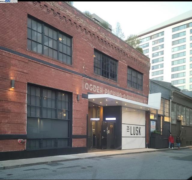 260 King Street, San Francisco CA: https://media.crmls.org/mediaz/97a0bace-5ba0-46c6-86b7-f0e7a683ae69.jpg