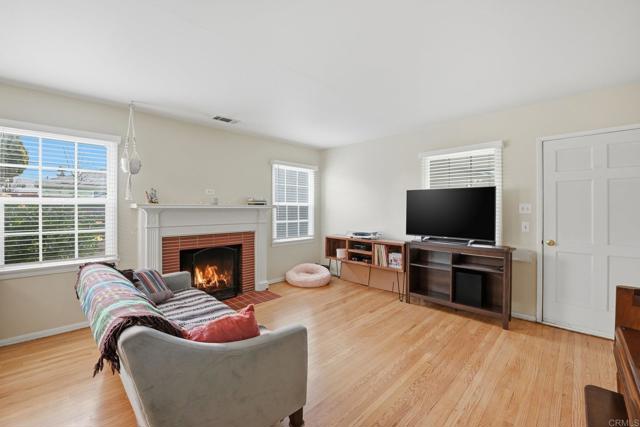 Detail Gallery Image 4 of 24 For 6974 Capistrano Way, Riverside,  CA 92504 - 3 Beds | 1 Baths