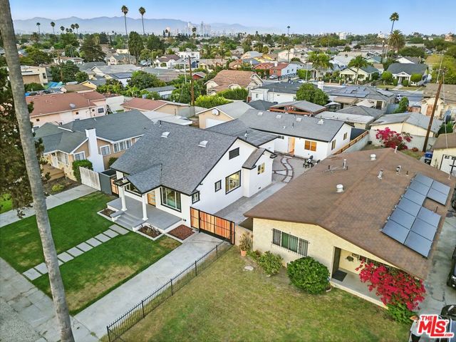4340 2nd Avenue, Los Angeles CA: https://media.crmls.org/mediaz/97a178ae-8178-462e-9c0f-ffae7e413fda.jpg