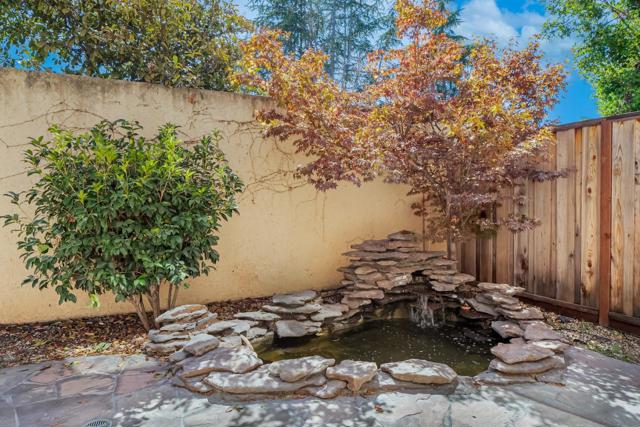 427 Nicholas Drive, Mountain View CA: https://media.crmls.org/mediaz/97a2df41-9cf2-4481-926d-3d3becc6a176.jpg