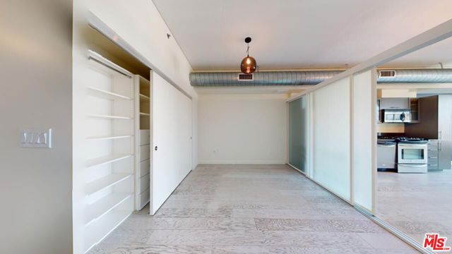 1111 S Grand Avenue, Los Angeles CA: https://media.crmls.org/mediaz/97a31886-7261-403b-8fb7-855f033d27d4.jpg