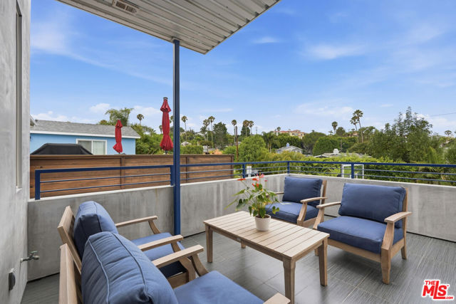 512 Irena Avenue, Redondo Beach, California 90277, 5 Bedrooms Bedrooms, 0 ,3 BathroomsBathrooms,Residential,For Sale,Irena,0,26860787