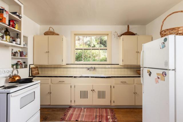 37305 Highway 1, Carmel CA: https://media.crmls.org/mediaz/97a548a4-0d33-46c3-b3db-149910f8e87f.jpg