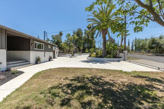 30118 Miller Rd., Valley Center CA: https://media.crmls.org/mediaz/97a59081-b65c-4099-8e22-01e72f849fe1.jpg