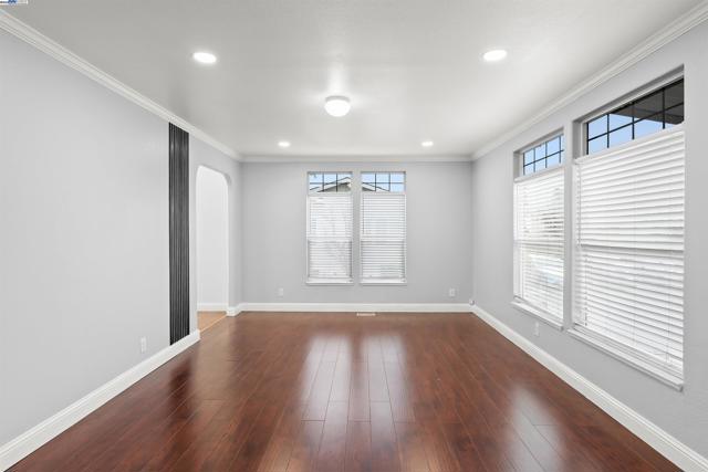 28147 Murcia st, Hayward CA: https://media.crmls.org/mediaz/97a5a979-a908-4240-9ca4-c83fbe7eb158.jpg