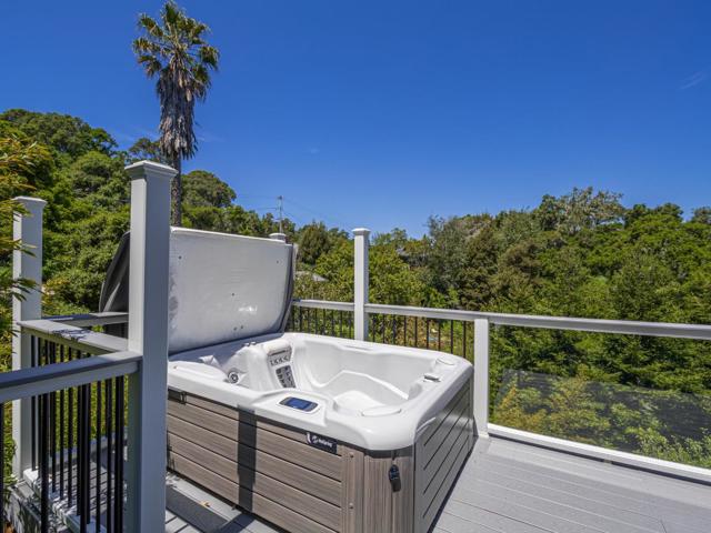 609 Encino Drive, Aptos CA: https://media.crmls.org/mediaz/97a5de78-709d-4279-bc6f-d4f494e89833.jpg