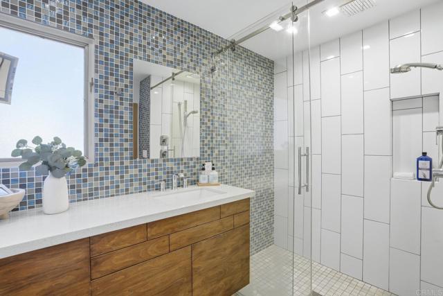 Detail Gallery Image 21 of 32 For 5442 Limerick Ct, San Diego,  CA 92117 - 3 Beds | 2 Baths