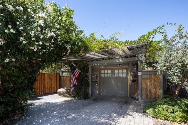 360 Fernando Avenue, Palo Alto CA: https://media.crmls.org/mediaz/97a66011-2ec6-4de7-adf9-f9f81fbab462.jpg