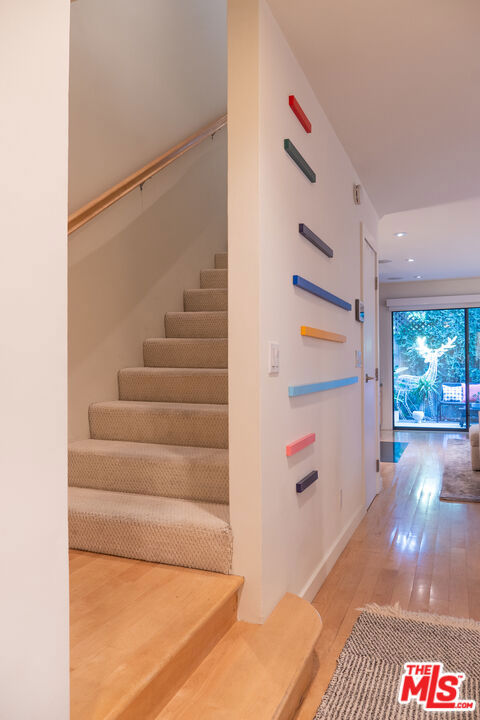 880 Hilldale Avenue, West Hollywood CA: https://media.crmls.org/mediaz/97a88d5c-1af4-4dd1-bbc5-7a872edfddd9.jpg