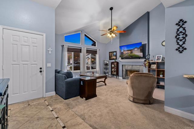 Home for Sale in Lakeside