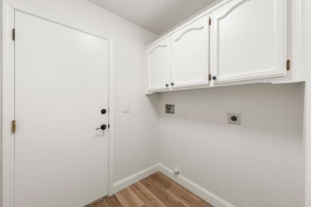 46315 Pine Meadow Drive, King City CA: https://media.crmls.org/mediaz/97a8ef9e-9fc5-49e3-8e58-7f64fbd51c99.jpg