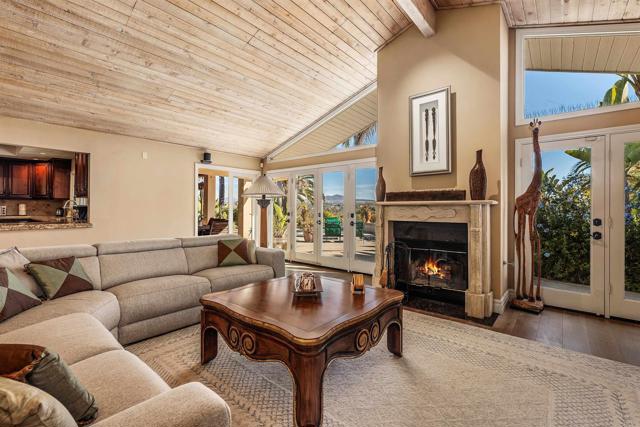 Detail Gallery Image 10 of 34 For 16346 via Del Alba, Rancho Santa Fe,  CA 92067 - 5 Beds | 5/1 Baths