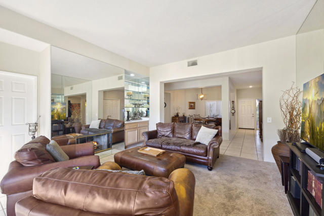 48538 Via Amistad, La Quinta CA: https://media.crmls.org/mediaz/97a93395-7dbd-4265-83ff-b45ac90276ea.jpg