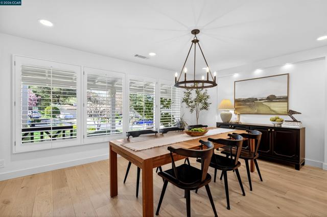 Image 17 of 46 For 393 Colorados Ct