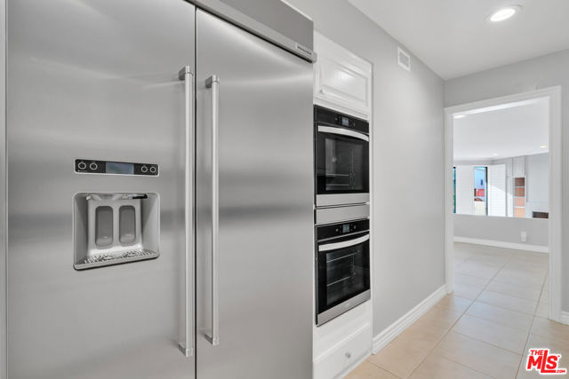7301 Vista Del Mar, Playa del Rey CA: https://media.crmls.org/mediaz/97a98f62-356a-4238-aa62-2b1696897358.jpg