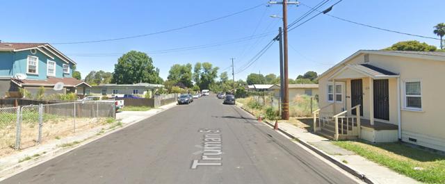 1828 Truman Street, Richmond CA: https://media.crmls.org/mediaz/97a9afdd-d61b-44e1-b77f-c11c638655bd.jpg