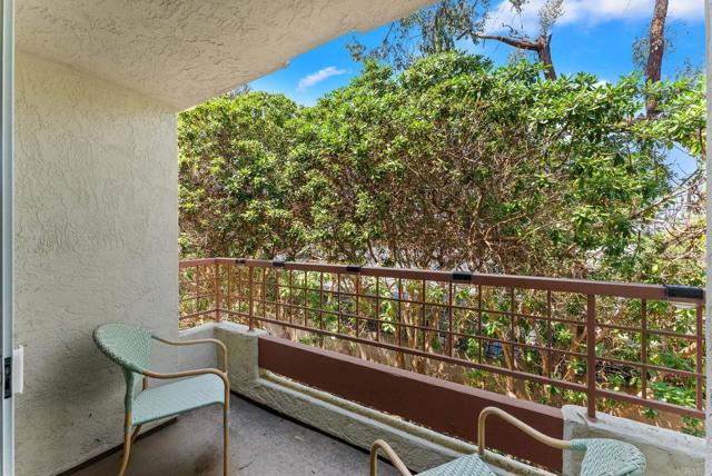340 Isthmus Way, Oceanside CA: https://media.crmls.org/mediaz/97aa1e67-8544-4e90-83b7-671df33041a1.jpg
