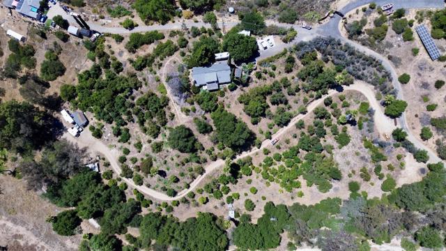 39182 Daily Road, Fallbrook CA: https://media.crmls.org/mediaz/97ab8cd7-1a01-48dd-b9cd-46d1b87b9eeb.jpg