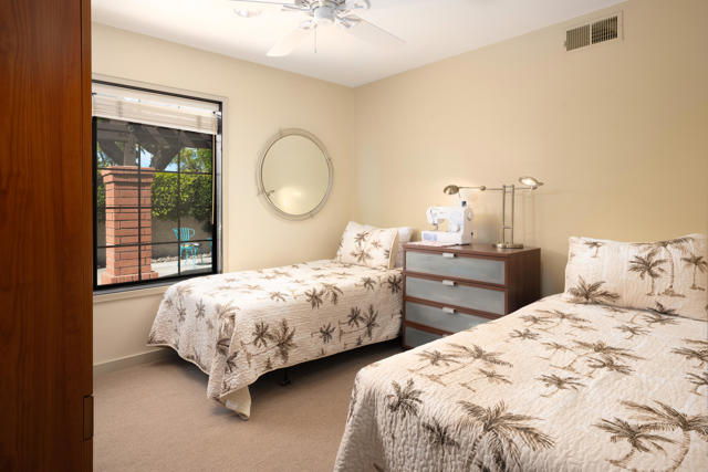 2345 S Cherokee Way, Palm Springs CA: https://media.crmls.org/mediaz/97ac36d2-317e-43de-bce2-cebd542460f7.jpg