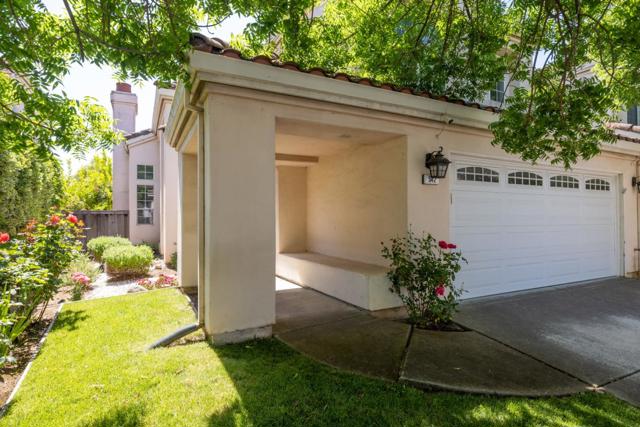 542 Via Sorrento, Morgan Hill CA: https://media.crmls.org/mediaz/97ac5e6b-029f-418d-b016-026574b35a0f.jpg