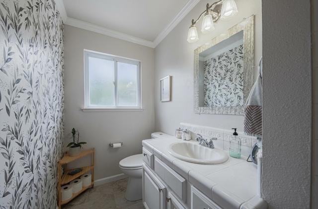 715 Via Maria, Salinas CA: https://media.crmls.org/mediaz/97addb93-29c2-4e06-b583-183781c8efcd.jpg