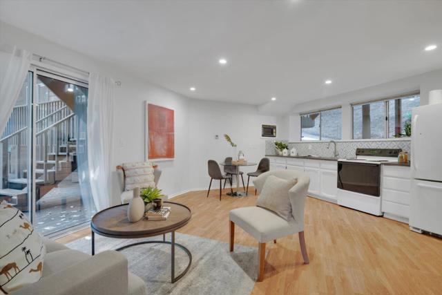 12 Summit Road, Woodside CA: https://media.crmls.org/mediaz/97ae0ee0-2d56-40a8-b95a-7b85cf603487.jpg